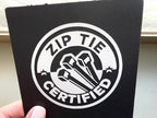 Autocollant en vinyle certifié Zip Tie : Humour de mécanicien, autocollant de voiture, Sauvez les manuels, décalques de fenêtres Euro domestiques VW AUDI BMW Ford Mercedes