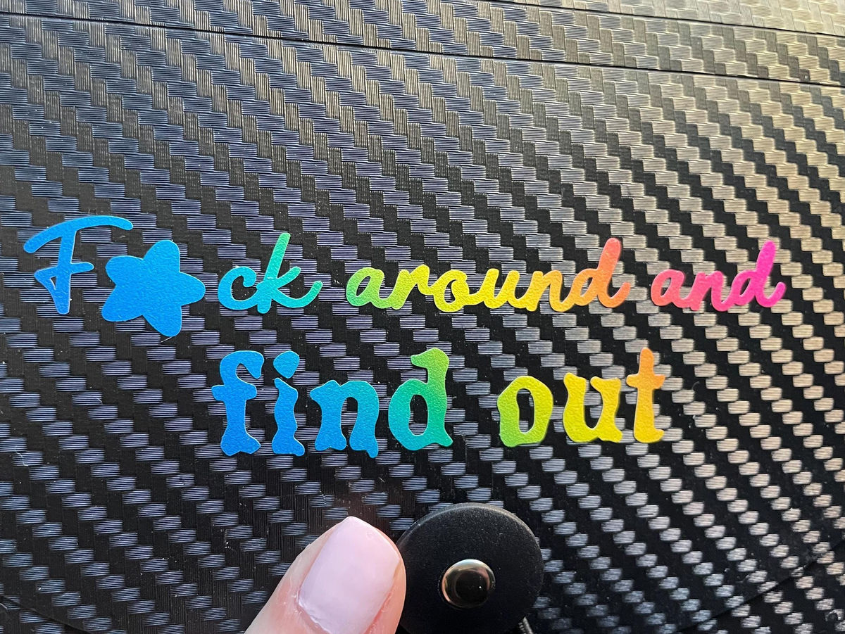 Autocollant en vinyle arc-en-ciel : Humour sarcastique de voiture, bouteille d'eau FAFO, ordinateur portable, scrapbooking